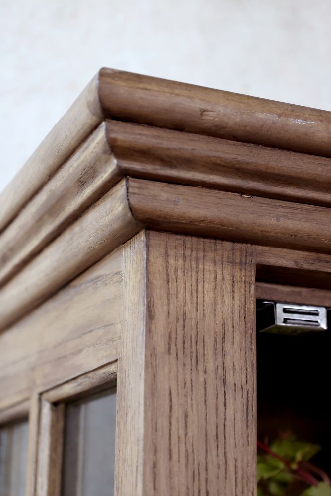 Marseille Vitrineskap i natur med 2 dører og hyller