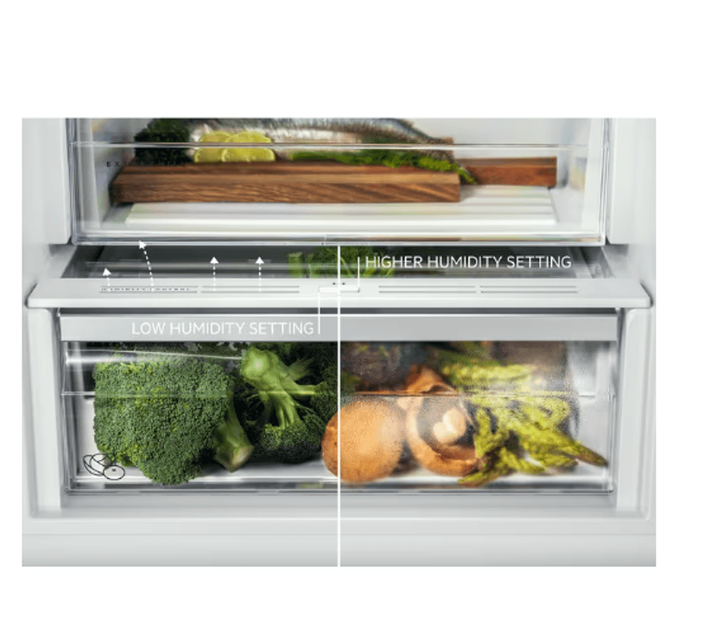 Aeg frittstående kjøleskap i hvit 186 cm RKE638E6MW