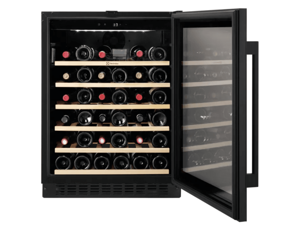 AEG 5000 integrert vinskap 52 flasker 82 cm AWUS052B5B 923421304